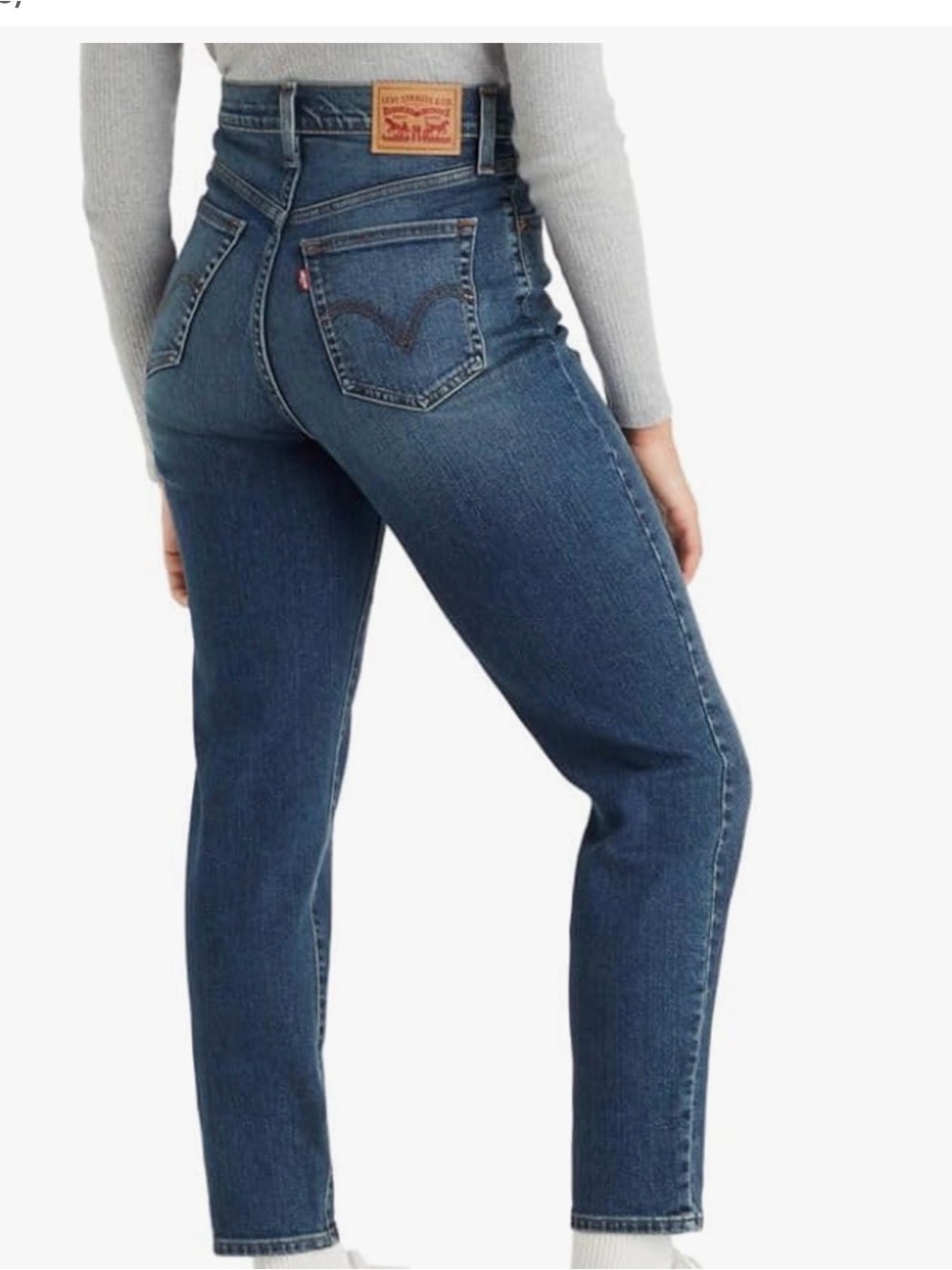 Levi's High Waisted Mom Jean in Medium Blue with Gold Stitching